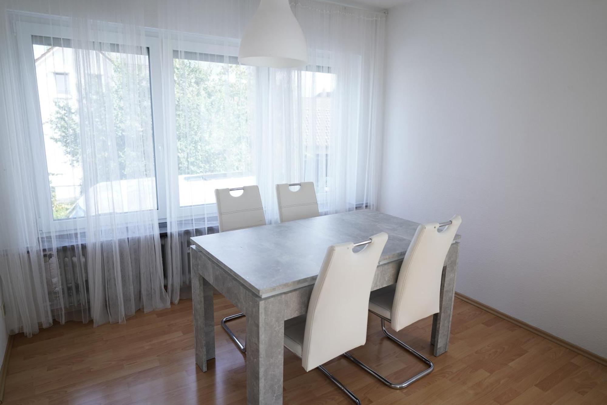Helle 2 Zimmer Ferienwohnung Mit 63Qm In Trossingen Zewnętrze zdjęcie